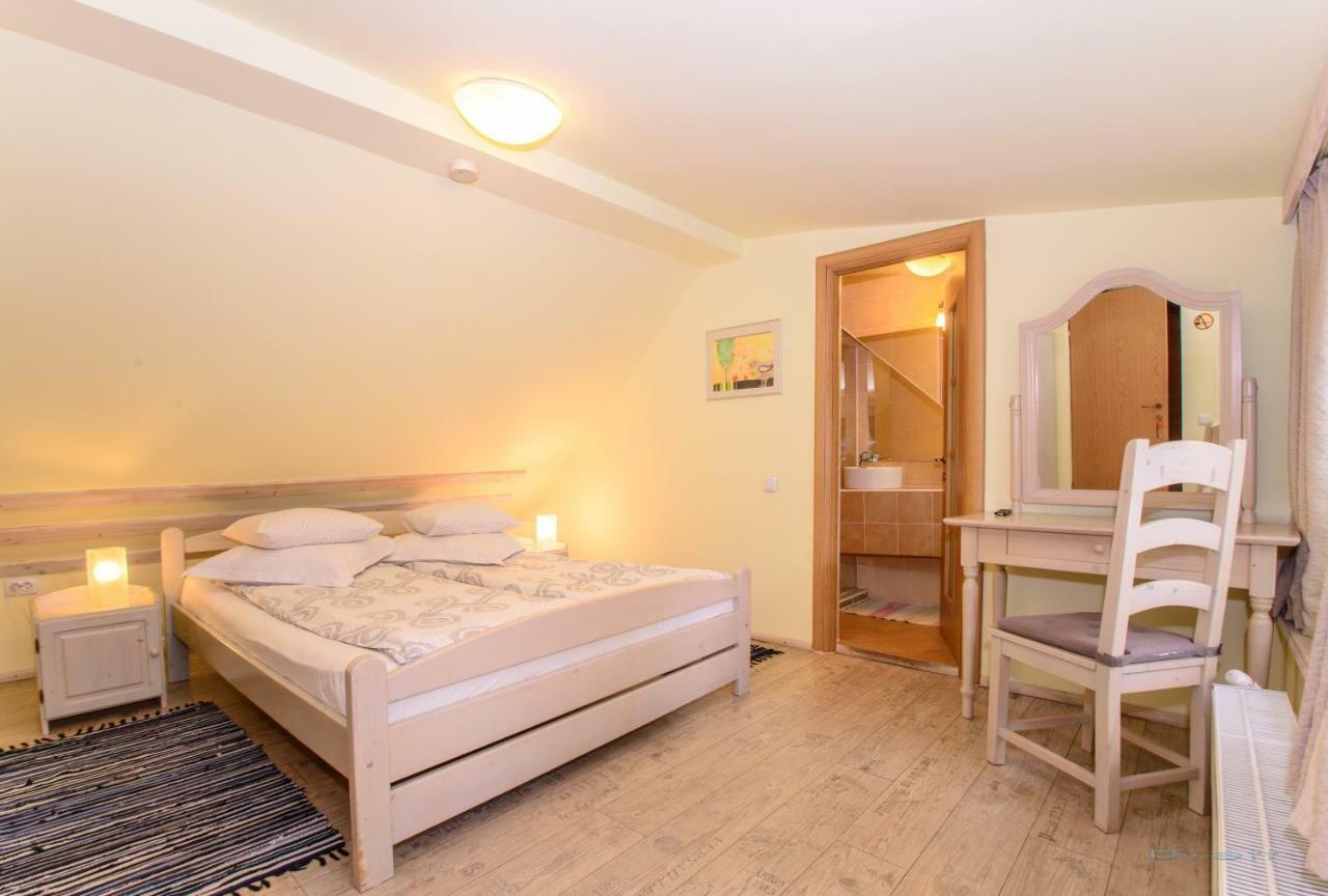 Mango Rooms Брашов Экстерьер фото