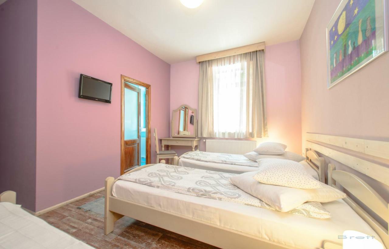Mango Rooms Брашов Экстерьер фото