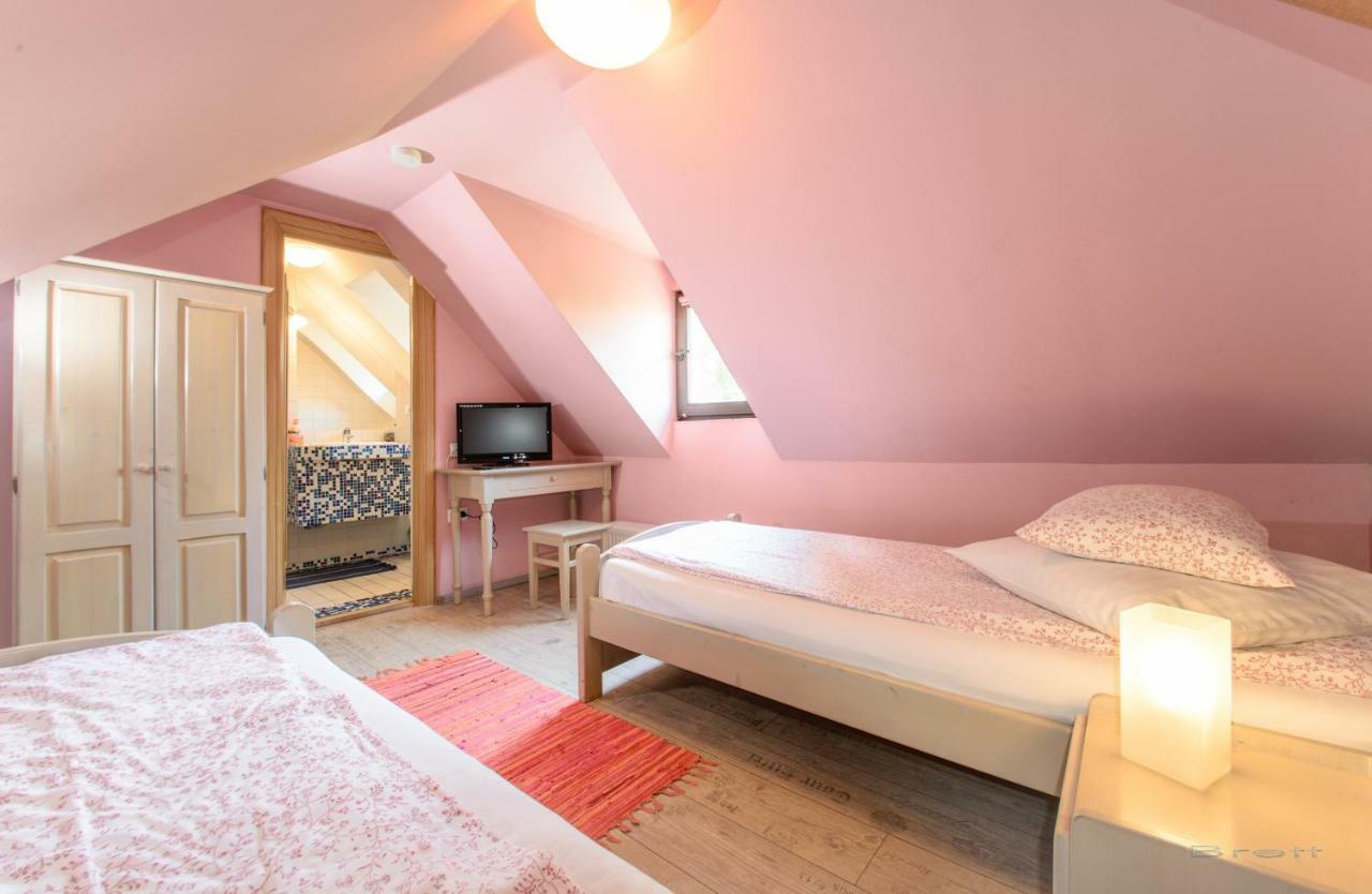 Mango Rooms Брашов Экстерьер фото